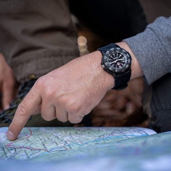 Luminox Original Navy SEAL Diver Watch 43mm Black/White Dial Black Rubber Strap